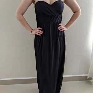 Strapless black night gown